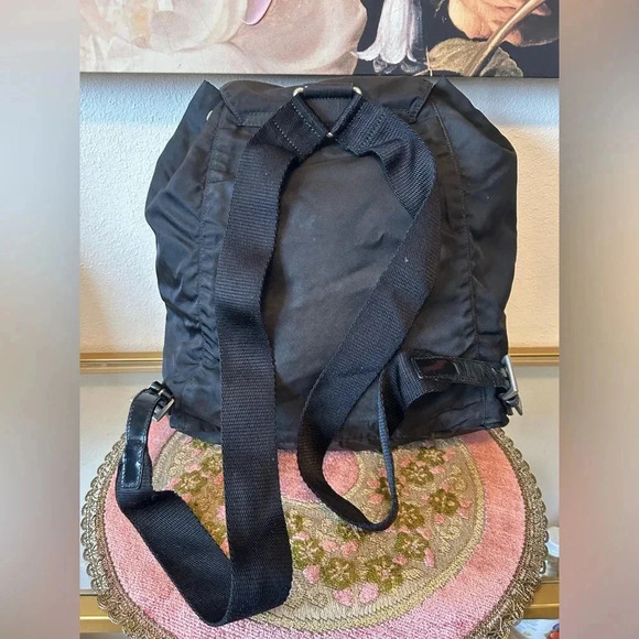 Prada backpack - Picture 2 of 16